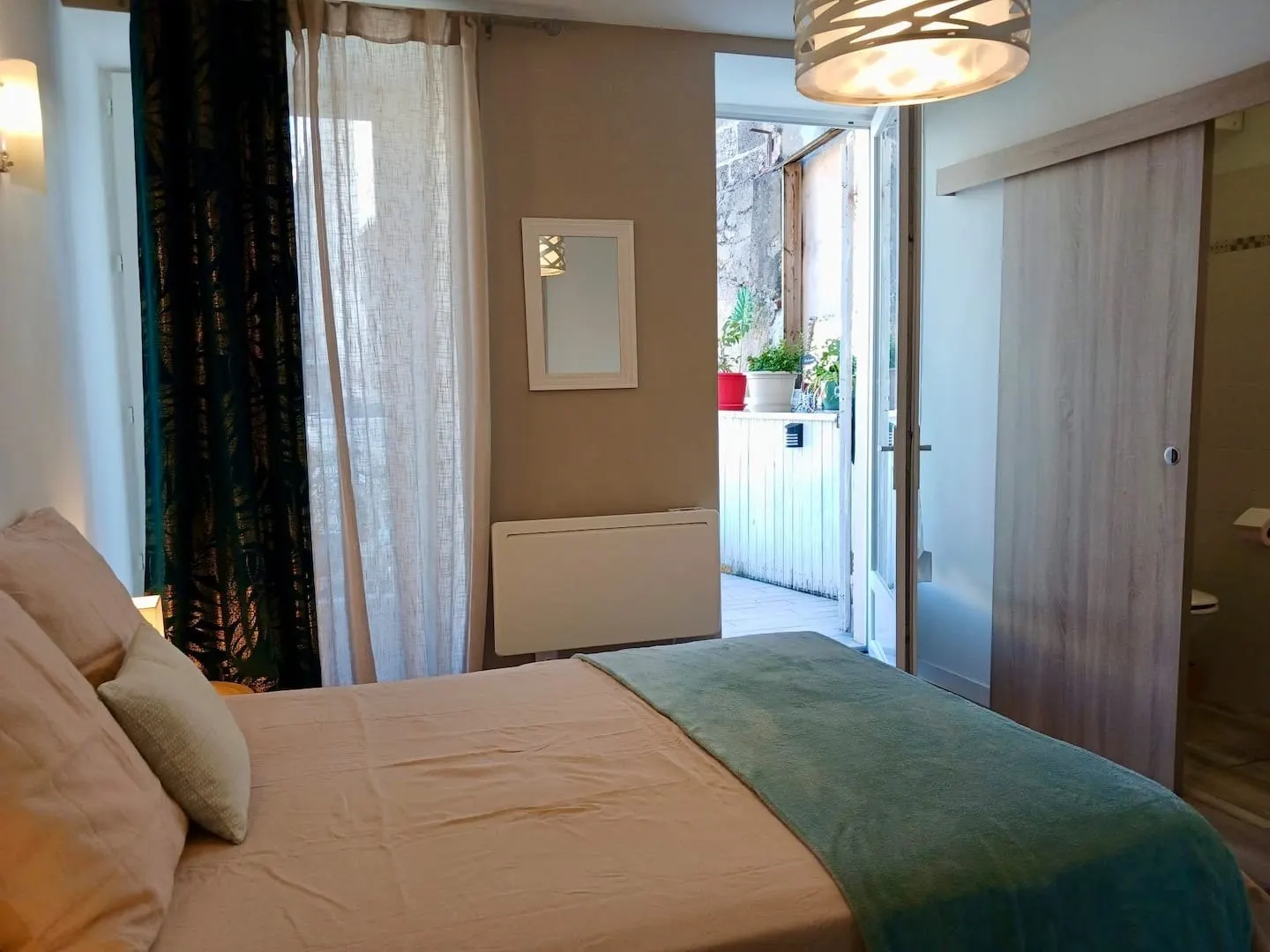 Chambre 2, côté terrasse