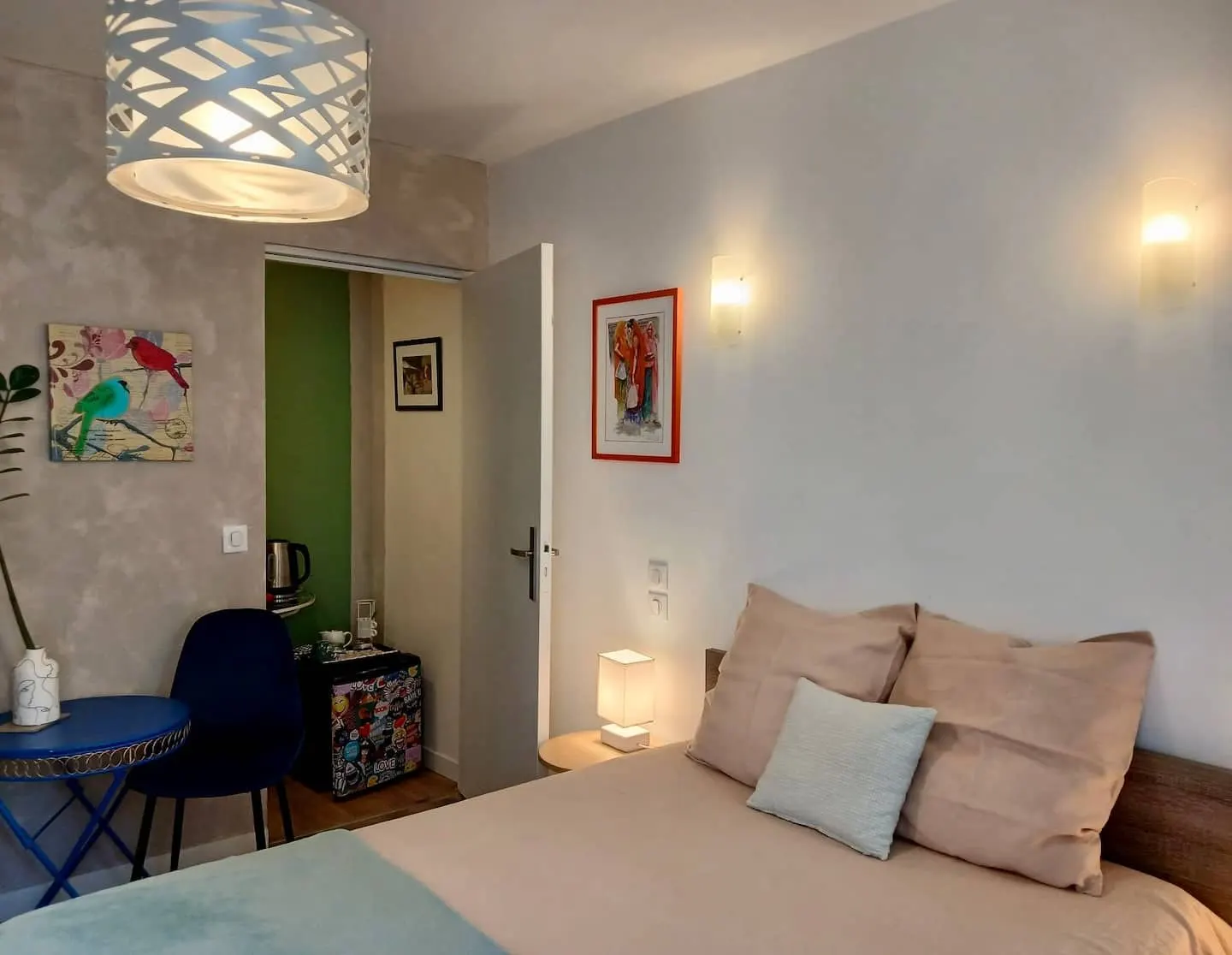 Chambre 2, indépendante, lit double